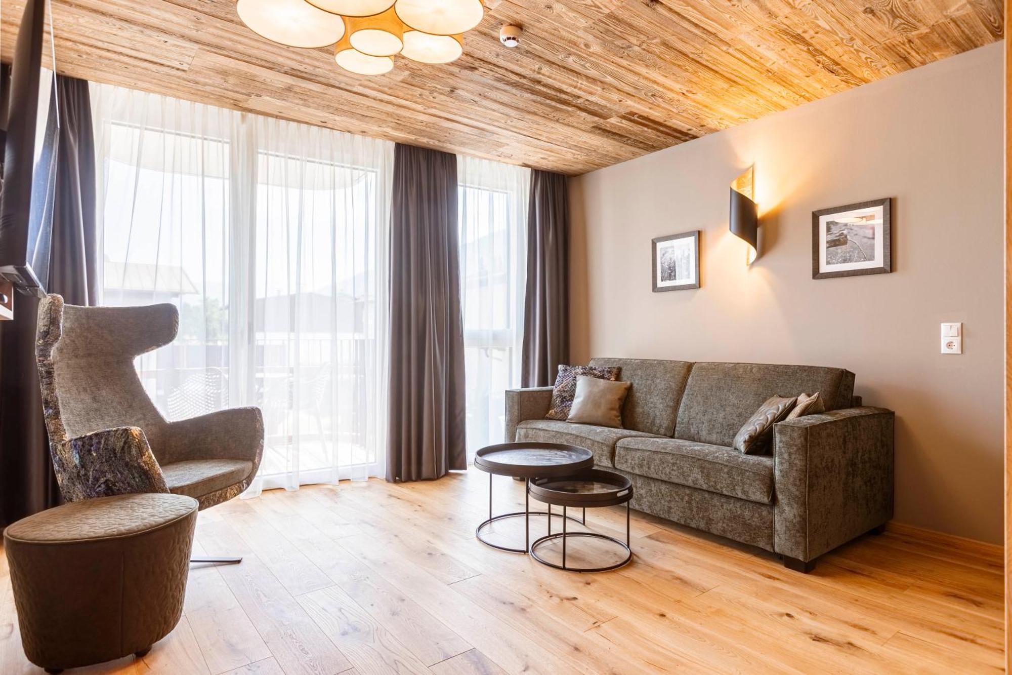 Zillertal Suites Fuegen By Alps Resorts Εξωτερικό φωτογραφία